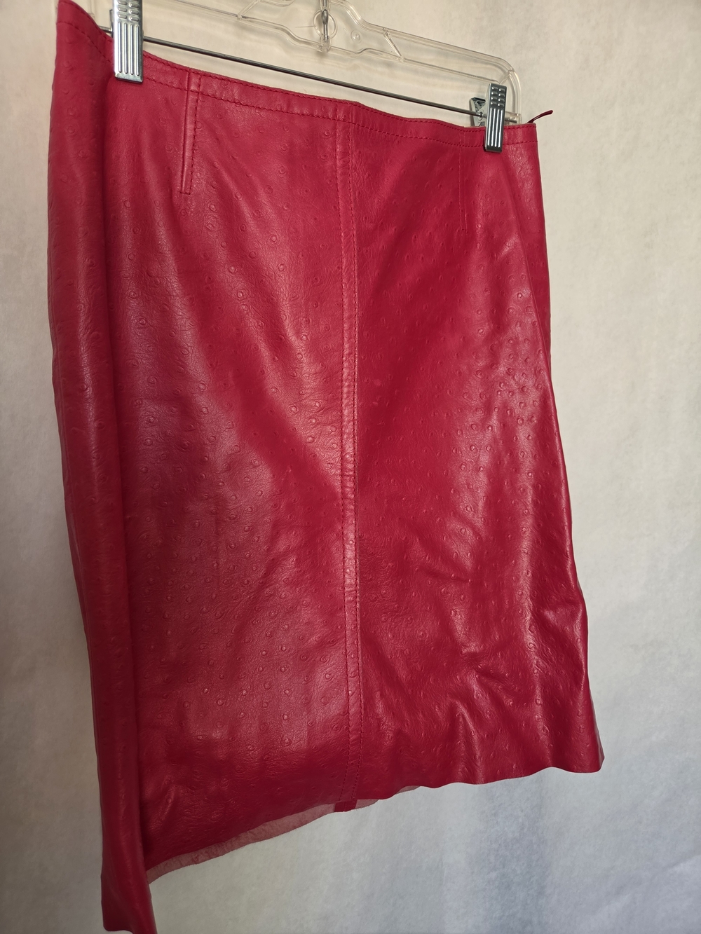 MaxMara Bright Fuchsia Leather Ostrich Embossed Pencil Skirt